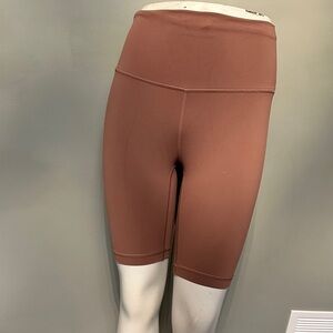 Lululemon size 6 HR  Align Shorts 8”